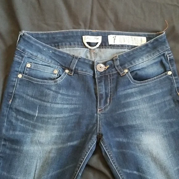 Jeans - Picture 3 of 3